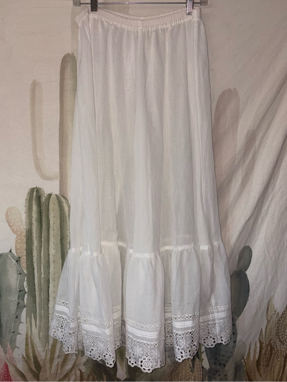 Vintage White Tiered Lace-Trim Under Skirt 🌵Large